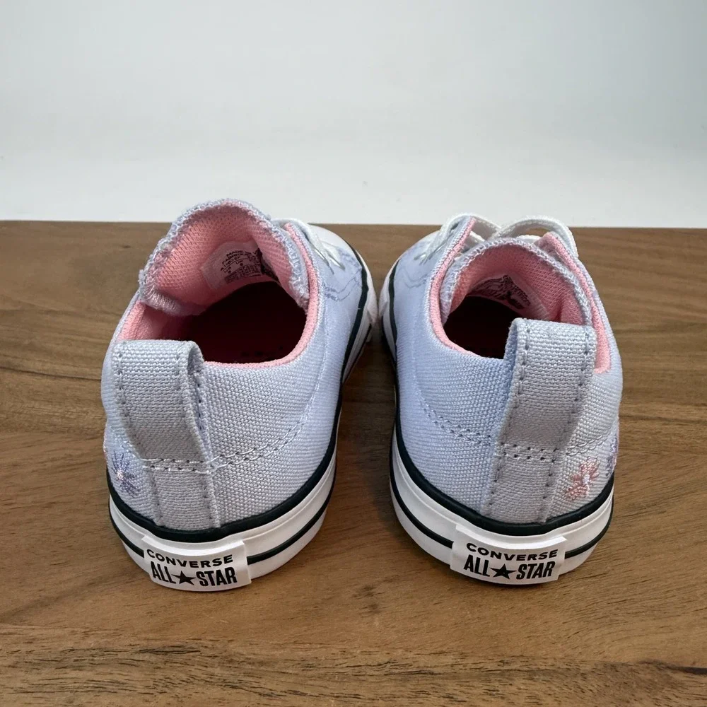 New NIB Little Kids Converse Chuck‎ Taylor All Star Madison OX Sneaker 8 C